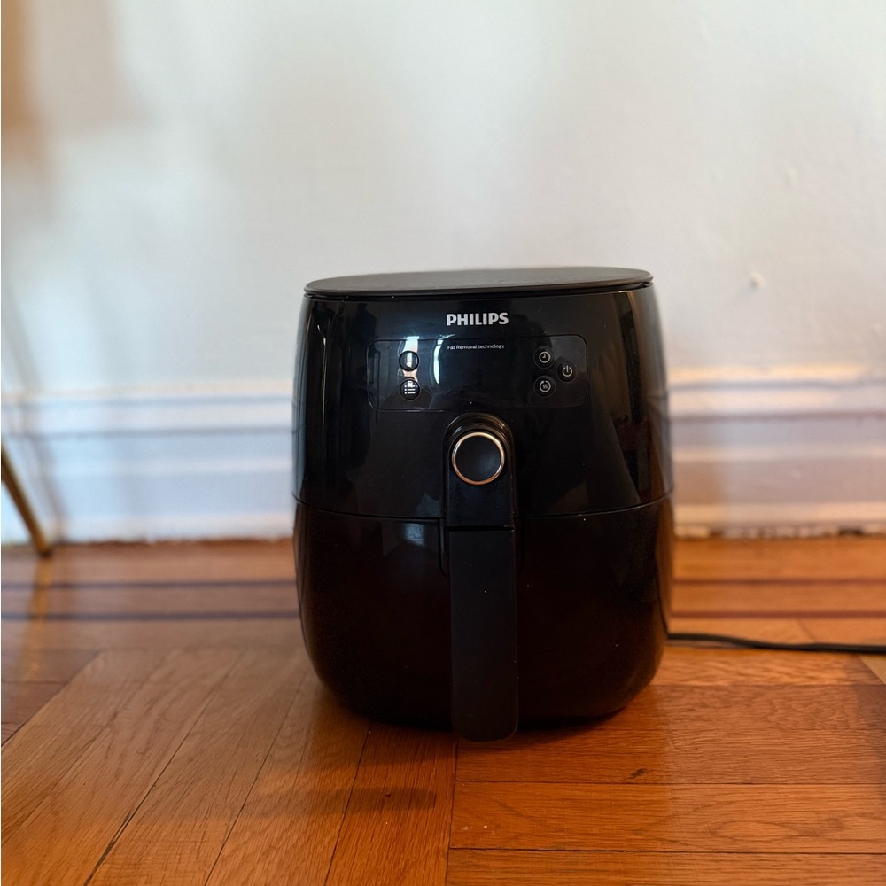 Philips Glossy Black Air Fryer